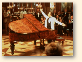 Tim Roth als de pianist met de naam 1900 in de film 'Legend of 1900'