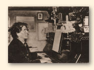 Maurice Rollinat (1846-1903) aan de piano